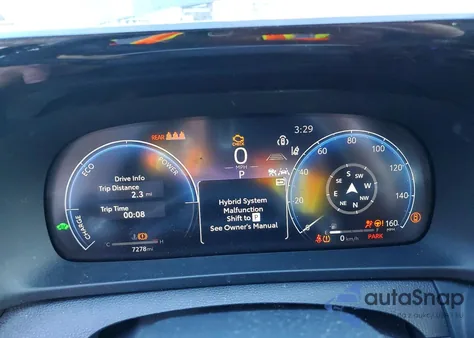 2025 Toyota Crown Signia Xle z USA, uszkodzony, nr VIN JTDACAAJ3S3017448